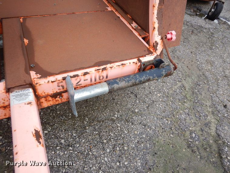 image for item KF9425 2011 National Signal Aero-Lite arrow board trailer