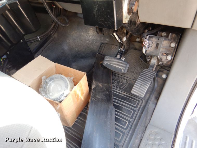 image for item LB9999 2005 Ford F550 Super Duty XLT  flatbed truck with boom mower