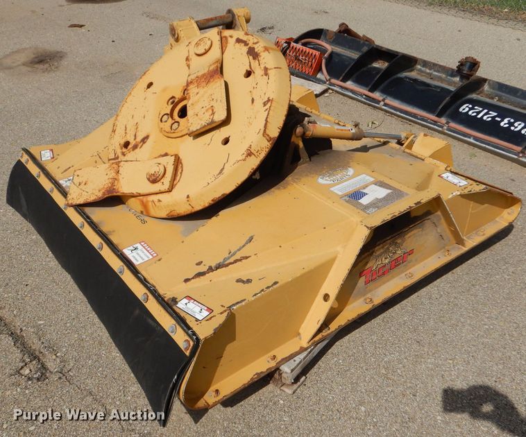 image for item LB9999 2005 Ford F550 Super Duty XLT  flatbed truck with boom mower