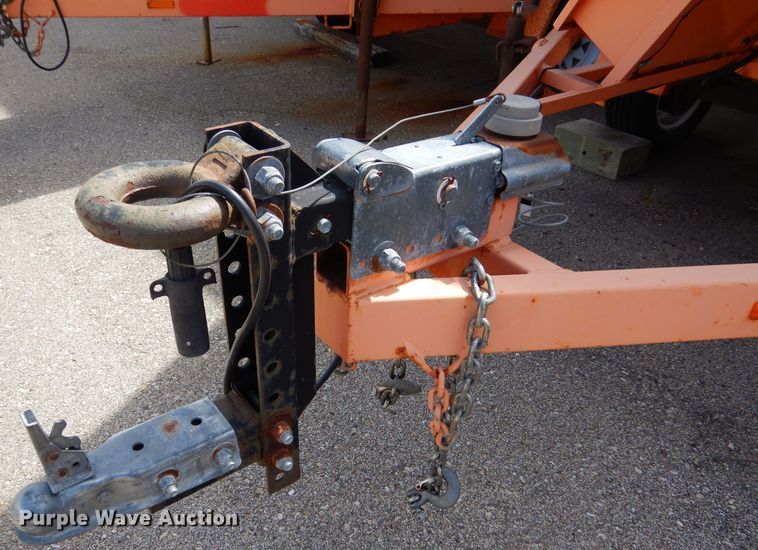 image for item LC9001 2007 Ver-Mac PCMS 1210 message board trailer