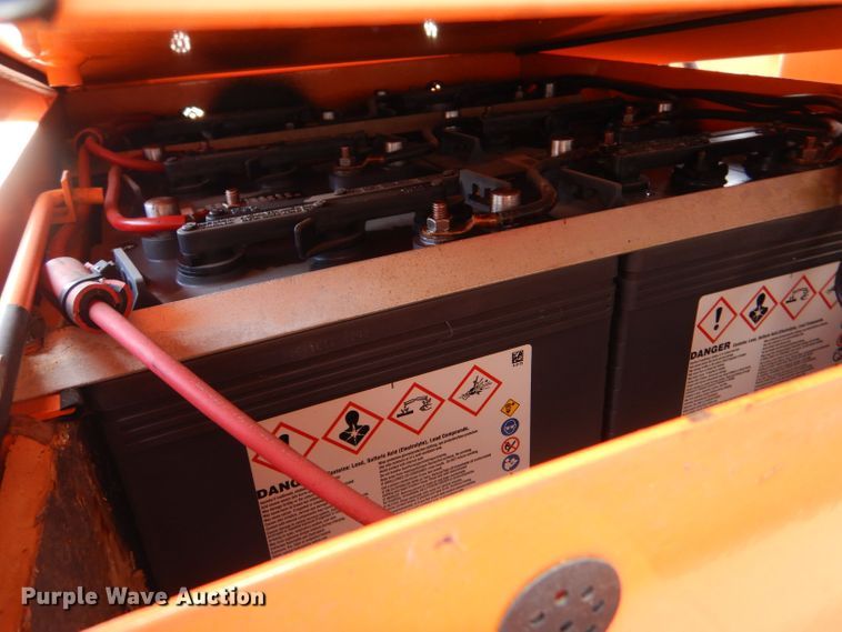 image for item LC9001 2007 Ver-Mac PCMS 1210 message board trailer