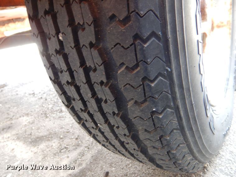 image for item LC9001 2007 Ver-Mac PCMS 1210 message board trailer