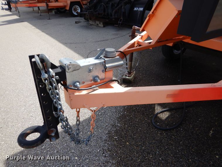 image for item LC9002 2007 Ver-Mac PCMS 1210 message board trailer