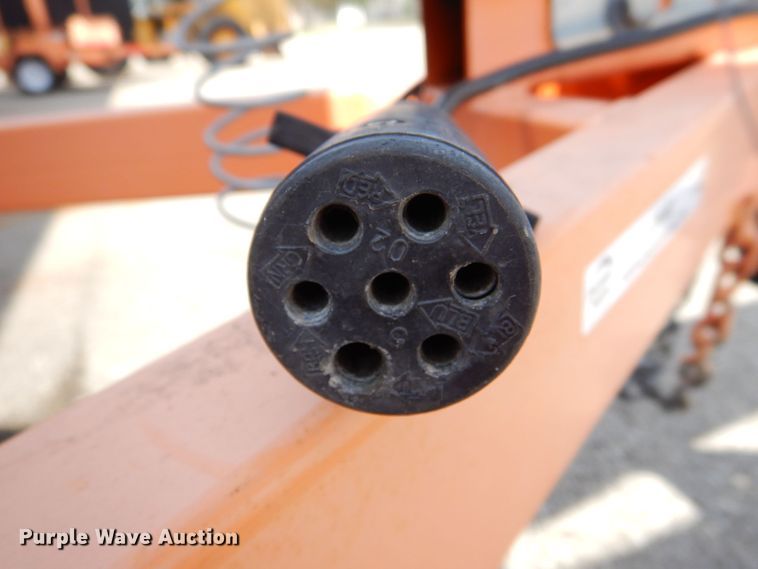 image for item LC9002 2007 Ver-Mac PCMS 1210 message board trailer