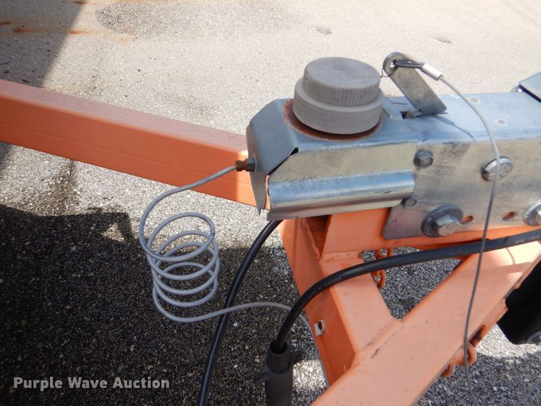 image for item LC9002 2007 Ver-Mac PCMS 1210 message board trailer