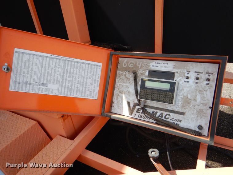 image for item LC9002 2007 Ver-Mac PCMS 1210 message board trailer