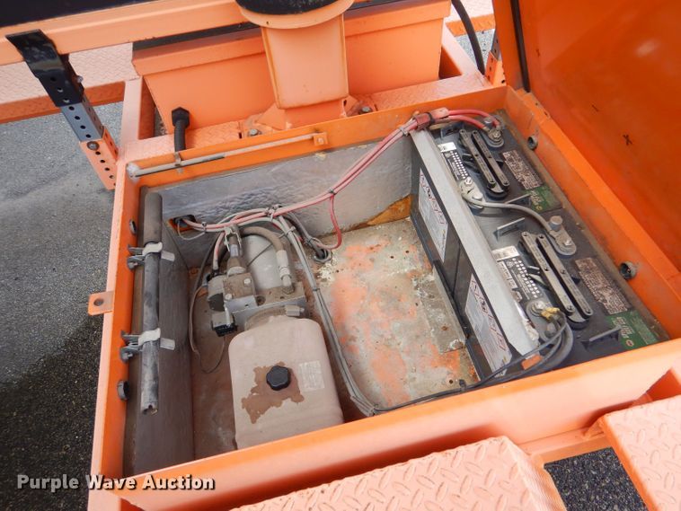 image for item LC9002 2007 Ver-Mac PCMS 1210 message board trailer