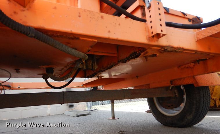 image for item LC9003 2007 Ver-Mac PCMS 1210 message board trailer