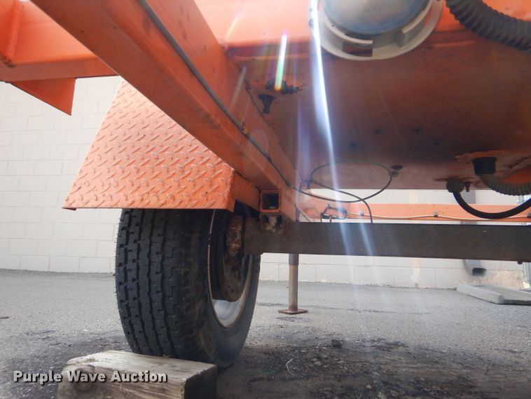 image for item LC9003 2007 Ver-Mac PCMS 1210 message board trailer