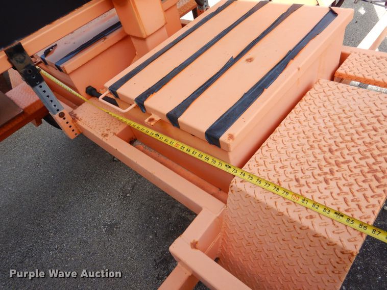 image for item LC9003 2007 Ver-Mac PCMS 1210 message board trailer