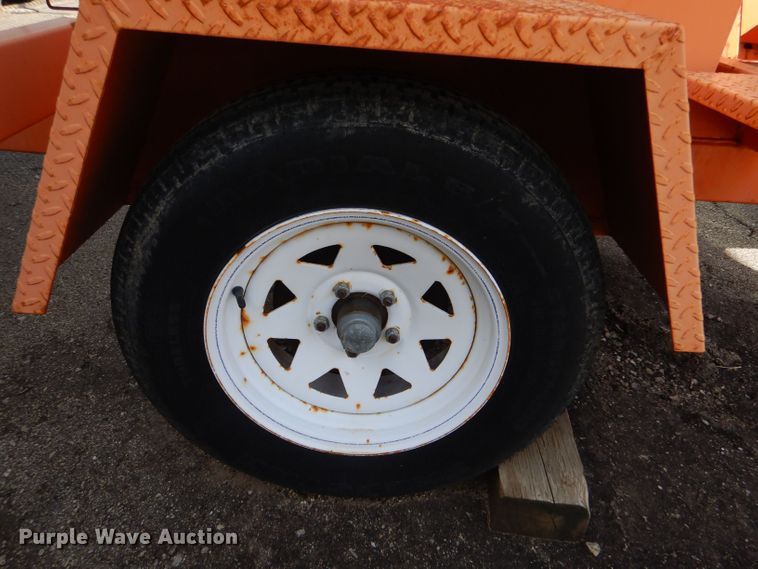 image for item LC9003 2007 Ver-Mac PCMS 1210 message board trailer