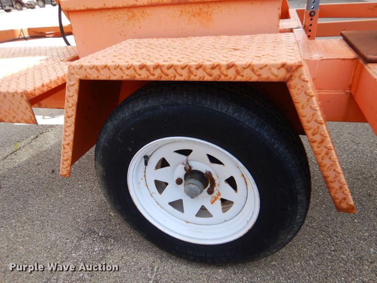 image for item LC9003 2007 Ver-Mac PCMS 1210 message board trailer