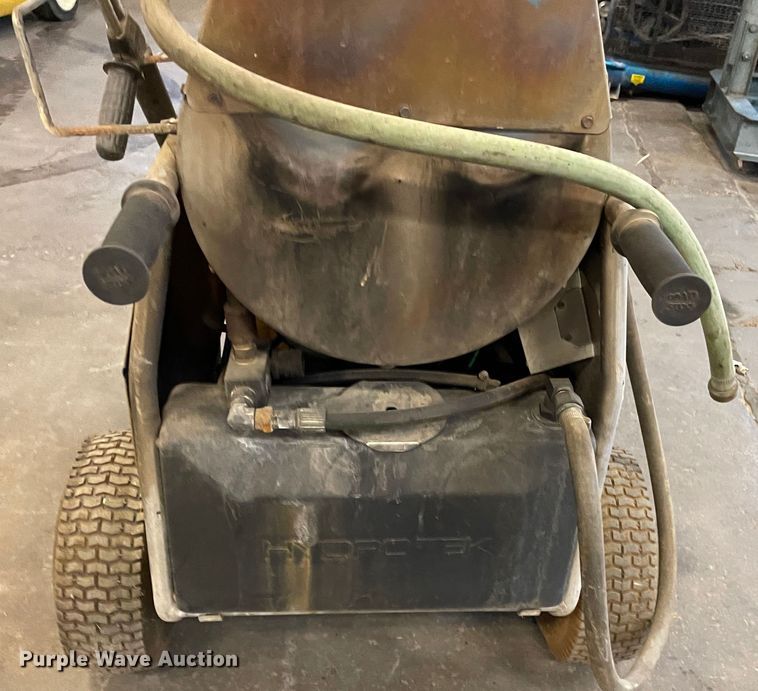 image for item LC9022 2015 Hydro Tek HD20004E2G pressure washer