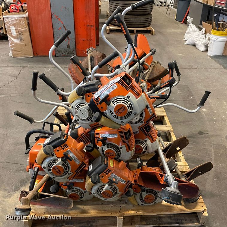 image for item LC9024 Lawn and garden equipment