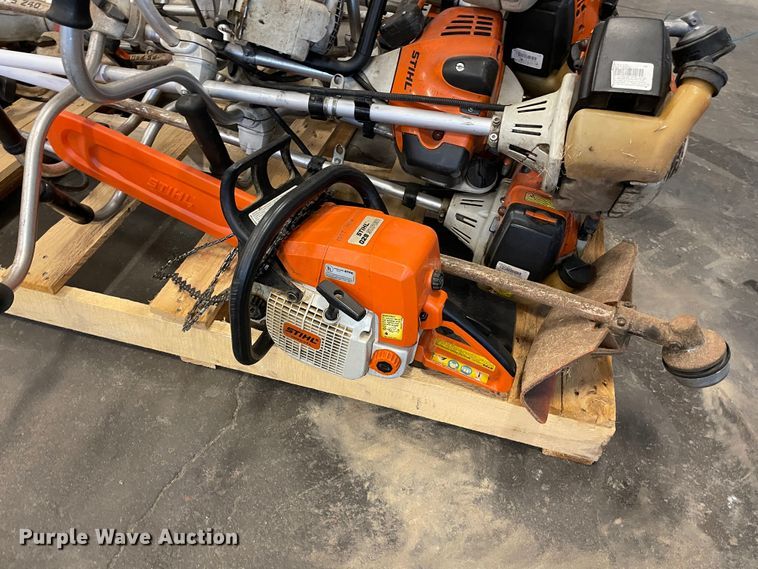 image for item LC9024 Lawn and garden equipment