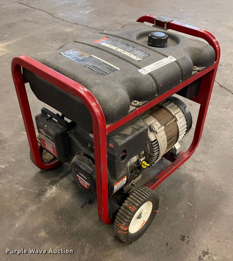 image for item LU9532 2005 Briggs & Stratton 0302-3500W generator