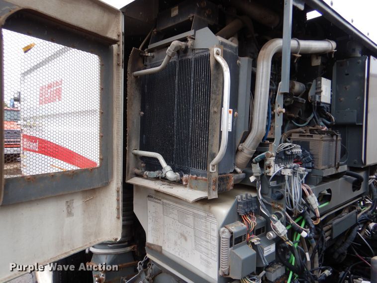 image for item LU9538 2007 Sterling SC-8000  street sweeper truck