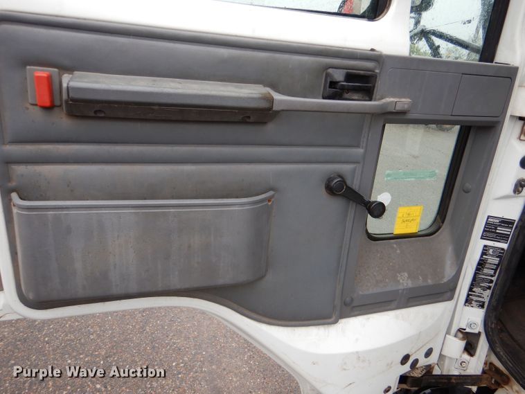 image for item LU9538 2007 Sterling SC-8000  street sweeper truck