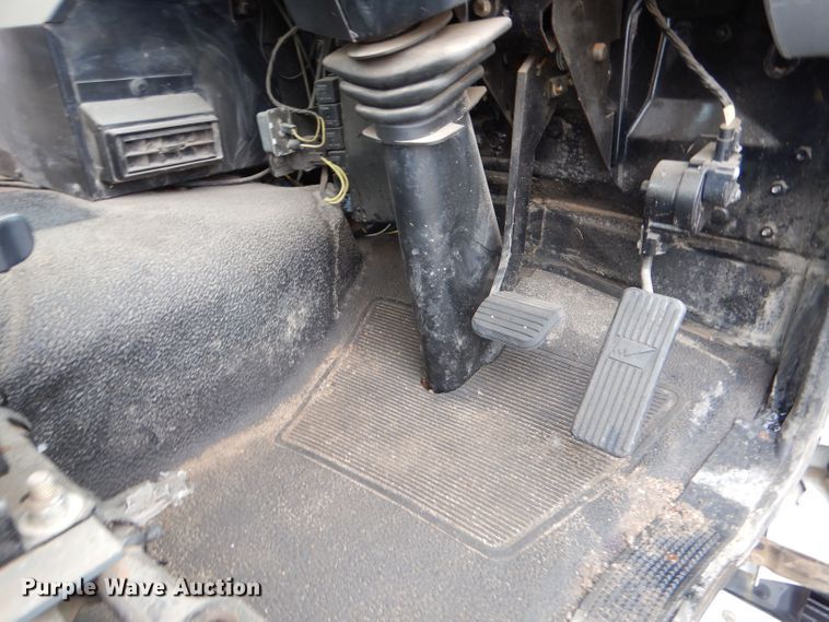 image for item LU9538 2007 Sterling SC-8000  street sweeper truck