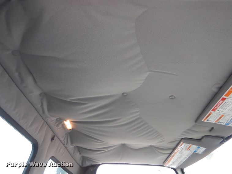 image for item LU9538 2007 Sterling SC-8000  street sweeper truck