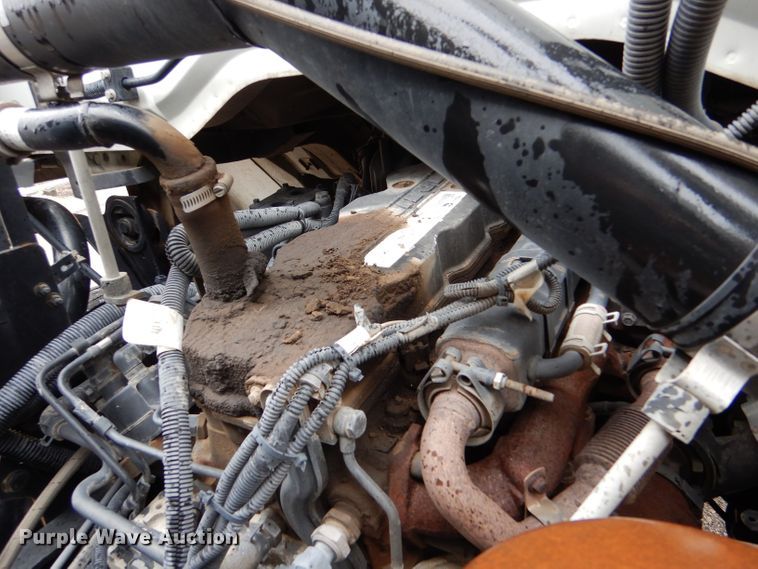 image for item LU9538 2007 Sterling SC-8000  street sweeper truck