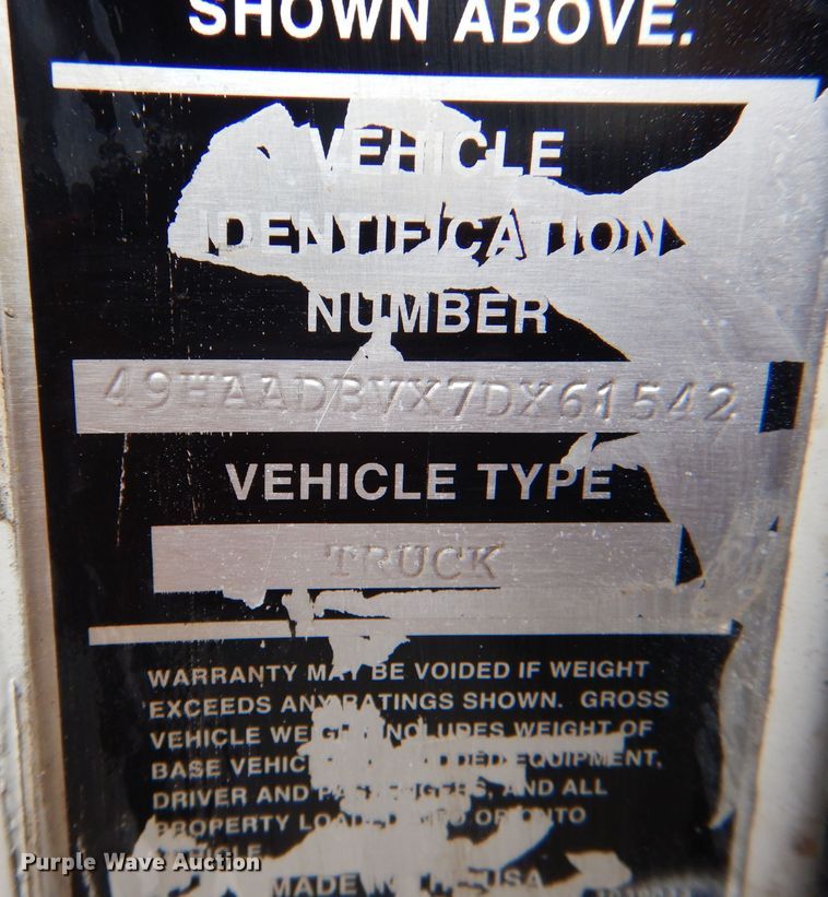 image for item LU9538 2007 Sterling SC-8000  street sweeper truck