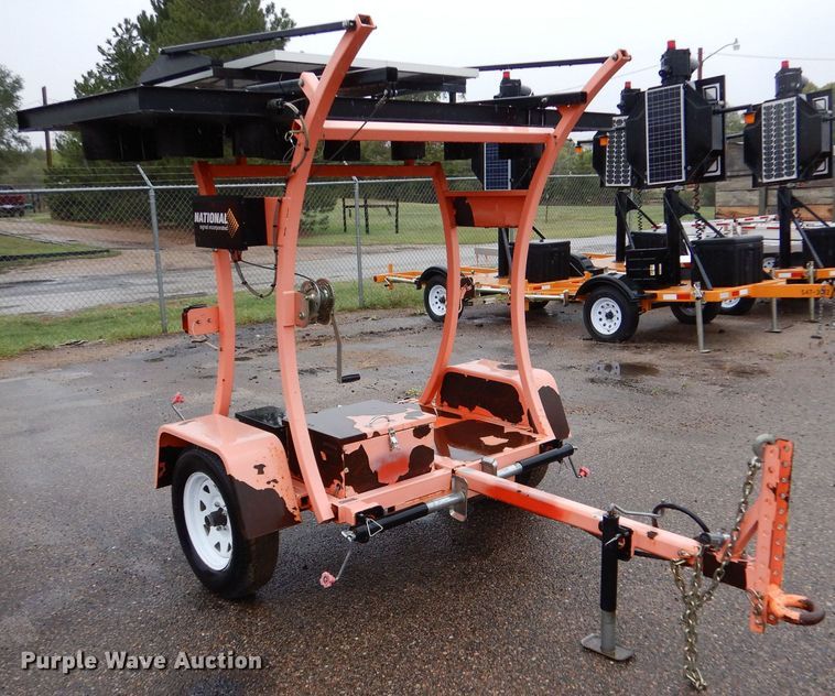 image for item LU9539 2011 National Signal Curve 150KS  arrow board trailer