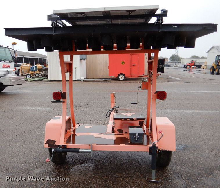 image for item LU9539 2011 National Signal Curve 150KS  arrow board trailer