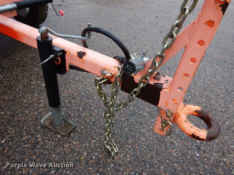 image for item LU9539 2011 National Signal Curve 150KS  arrow board trailer