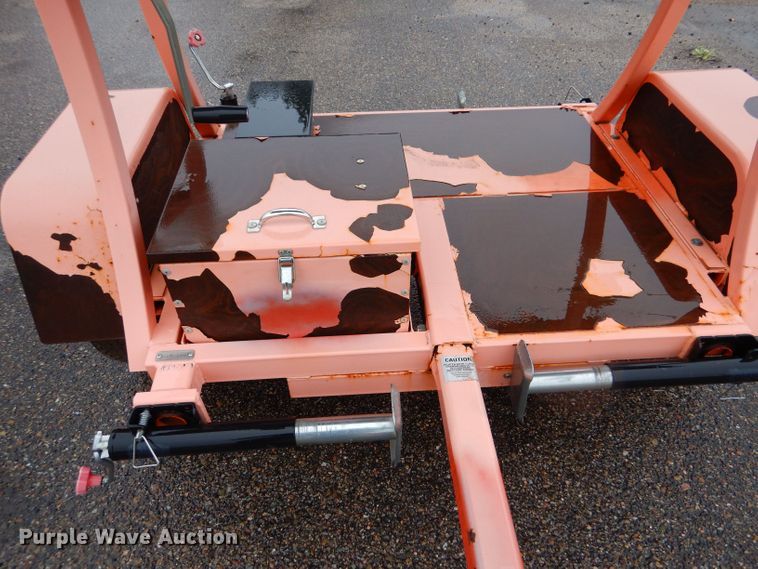 image for item LU9539 2011 National Signal Curve 150KS  arrow board trailer