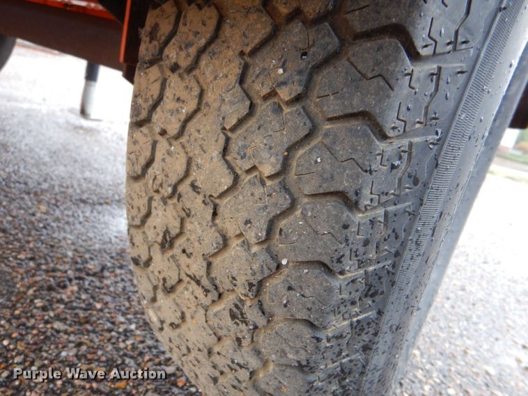 image for item LU9539 2011 National Signal Curve 150KS  arrow board trailer