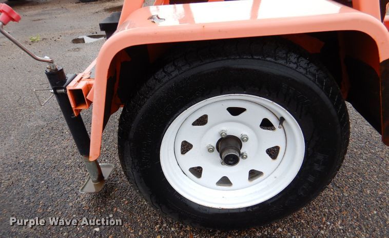 image for item LU9539 2011 National Signal Curve 150KS  arrow board trailer