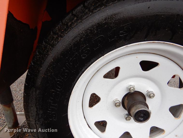 image for item LU9539 2011 National Signal Curve 150KS  arrow board trailer