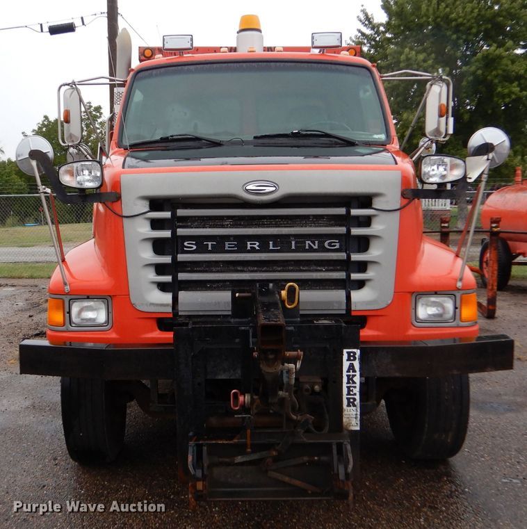 image for item LU9545 2001 Sterling LT7501  dump truck