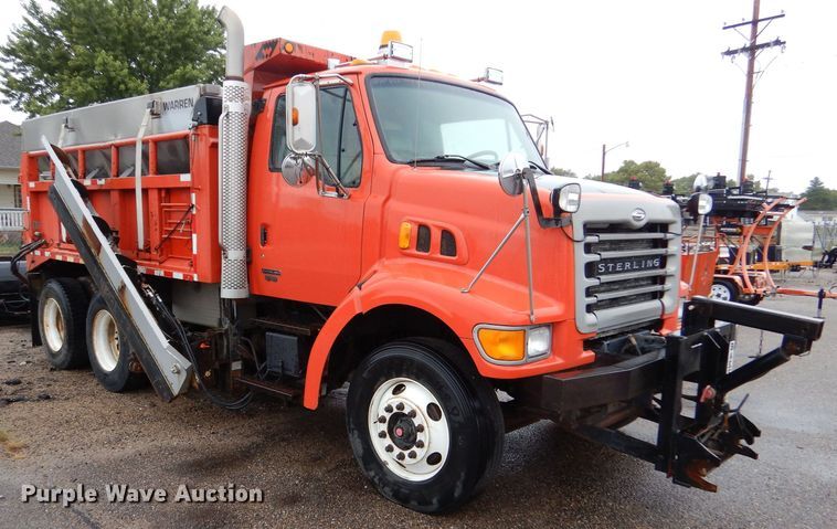 image for item LU9545 2001 Sterling LT7501  dump truck