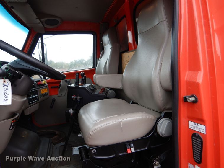 image for item LU9545 2001 Sterling LT7501  dump truck