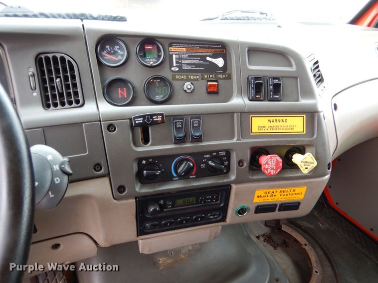 image for item LU9545 2001 Sterling LT7501  dump truck