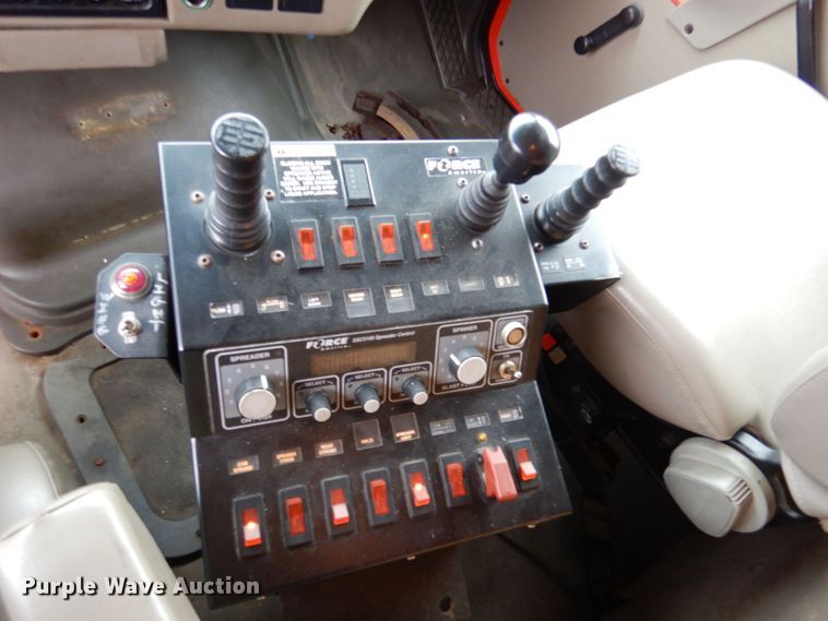 image for item LU9545 2001 Sterling LT7501  dump truck