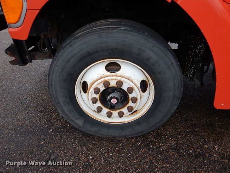 image for item LU9545 2001 Sterling LT7501  dump truck