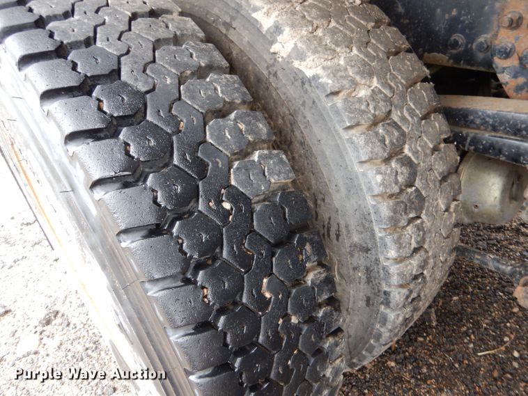 image for item LU9545 2001 Sterling LT7501  dump truck