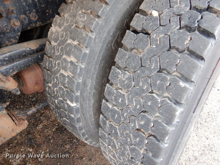 image for item LU9545 2001 Sterling LT7501  dump truck