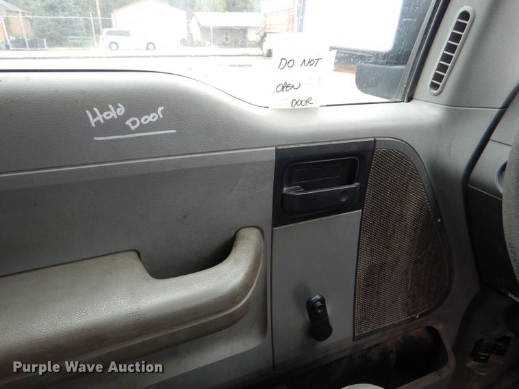 image for item LU9546 2008 Ford F150 XL  SuperCab pickup truck