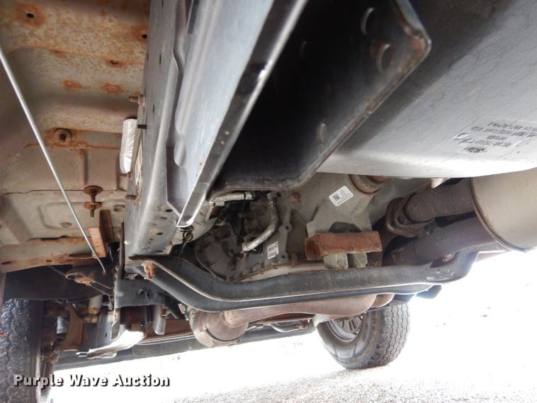 image for item LU9547 2011 Ford F250 Super Duty XL  utility bed pickup truck