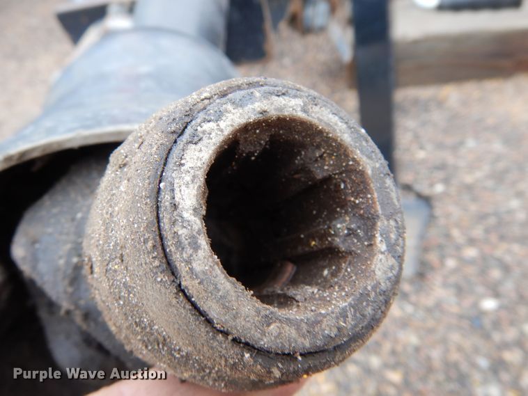 image for item LU9552 2011 Land Pride RCB6610  rotary mower