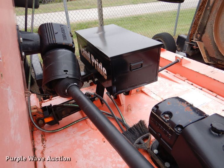 image for item LU9552 2011 Land Pride RCB6610  rotary mower