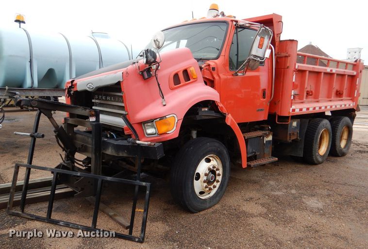 image for item LU9557 2003 Sterling LT7501  dump truck