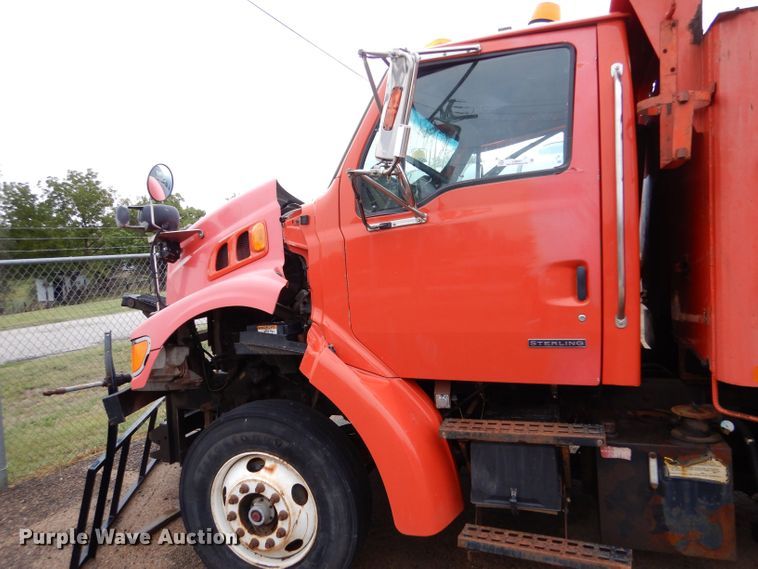 image for item LU9557 2003 Sterling LT7501  dump truck