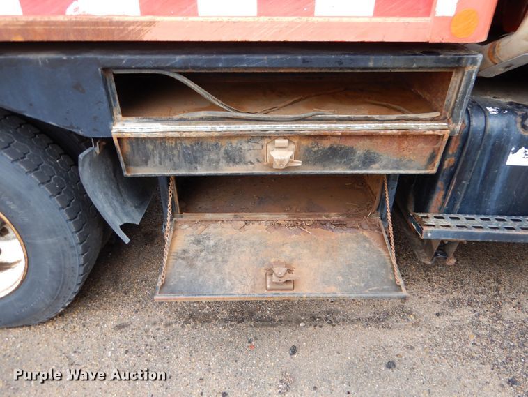 image for item LU9557 2003 Sterling LT7501  dump truck