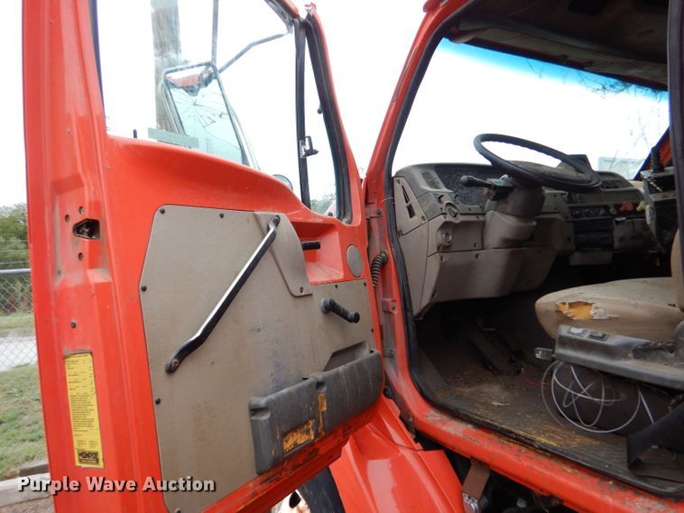 image for item LU9557 2003 Sterling LT7501  dump truck