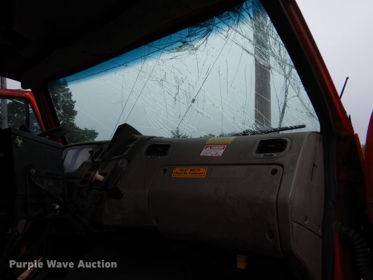 image for item LU9557 2003 Sterling LT7501  dump truck